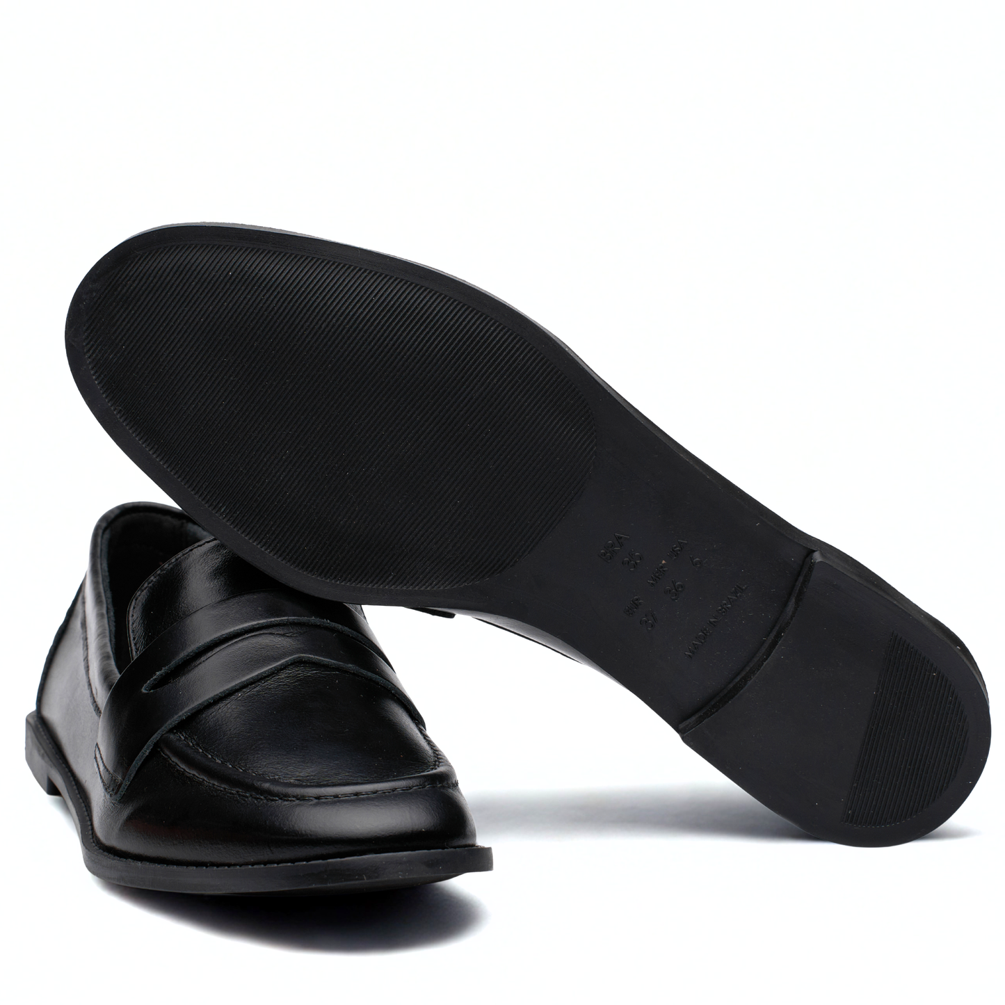 Mocassim Feminino SMIDT Couro Preto – Clássico, Elegante e Atemporal